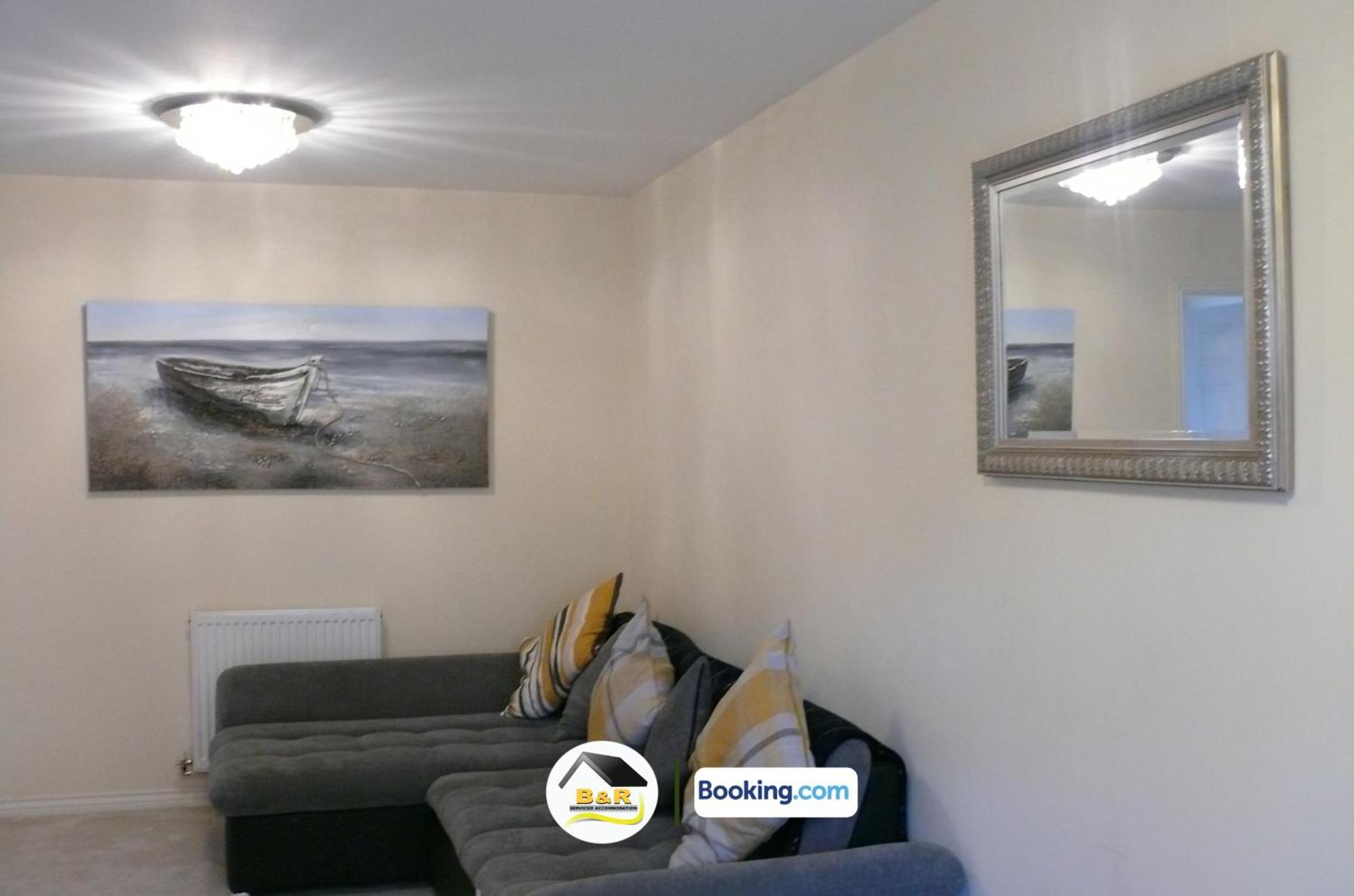 3 Bedroom House By B And R Serviced Accommodation Amesbury With Super Fast Wi-Fi 145Mbps Kültér fotó