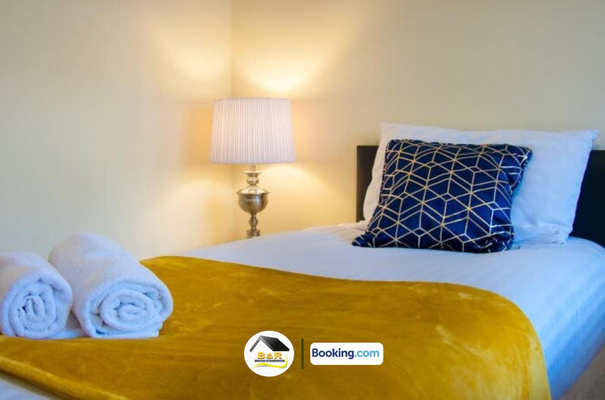 3 Bedroom House By B And R Serviced Accommodation Amesbury With Super Fast Wi-Fi 145Mbps Kültér fotó