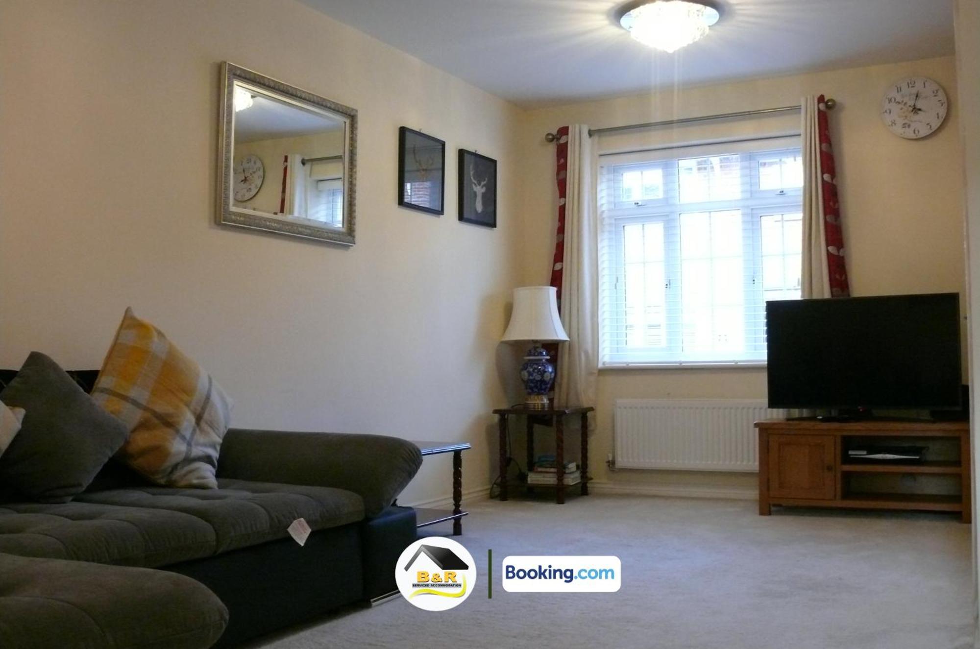 3 Bedroom House By B And R Serviced Accommodation Amesbury With Super Fast Wi-Fi 145Mbps Kültér fotó