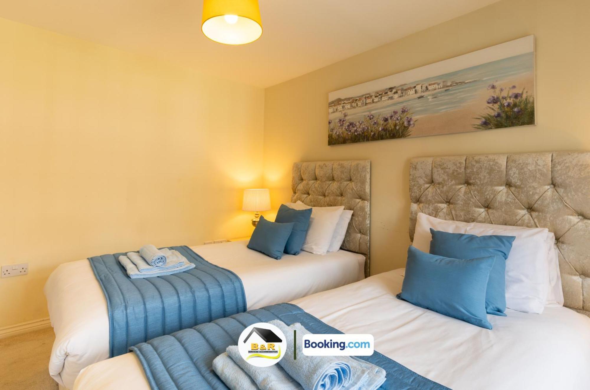 3 Bedroom House By B And R Serviced Accommodation Amesbury With Super Fast Wi-Fi 145Mbps Kültér fotó