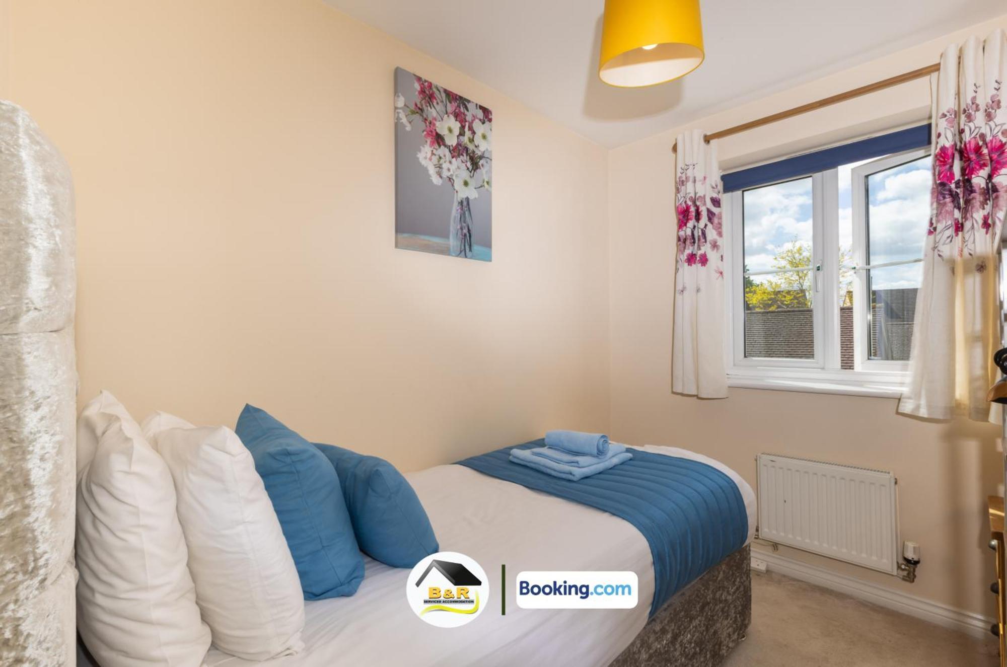 3 Bedroom House By B And R Serviced Accommodation Amesbury With Super Fast Wi-Fi 145Mbps Kültér fotó